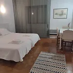 Porta 80 House Hotel Braga