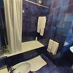 Hotel Porta 80 House *