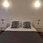 Porta 80 House Hotel *