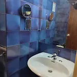 Hotel Porta 80 House *