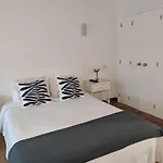 Hotel Porta 80 House *