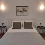 Porta 80 House Hotel Braga