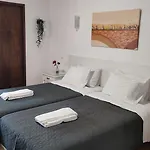 Hotel Porta 80 House
