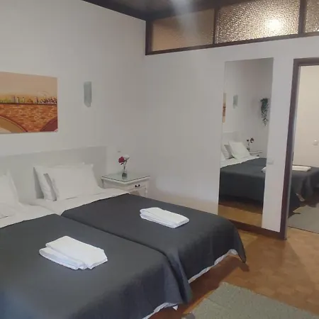 Hotel Porta 80 House