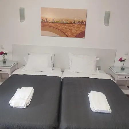 Porta 80 House Hotel *