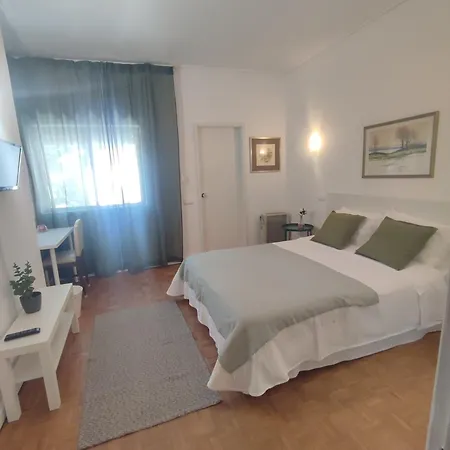 Porta 80 House Hotel Braga