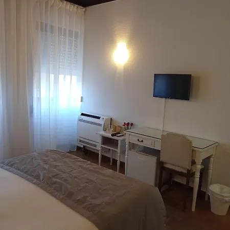 Hotel Porta 80 House *
