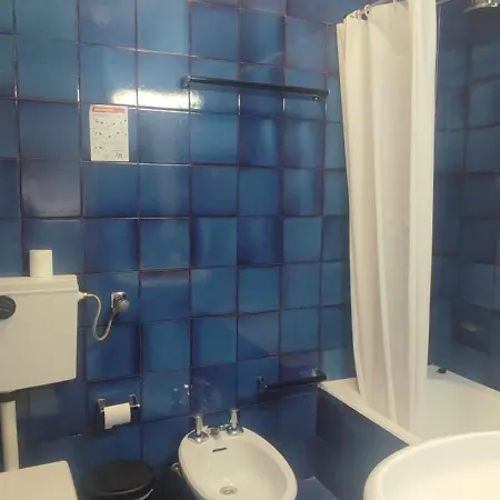 Hotel Porta 80 House *
